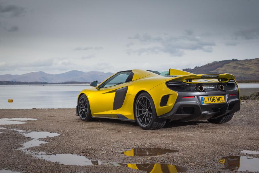  McLaren 675LT Spider 2016 года  (фото 15 из 28)